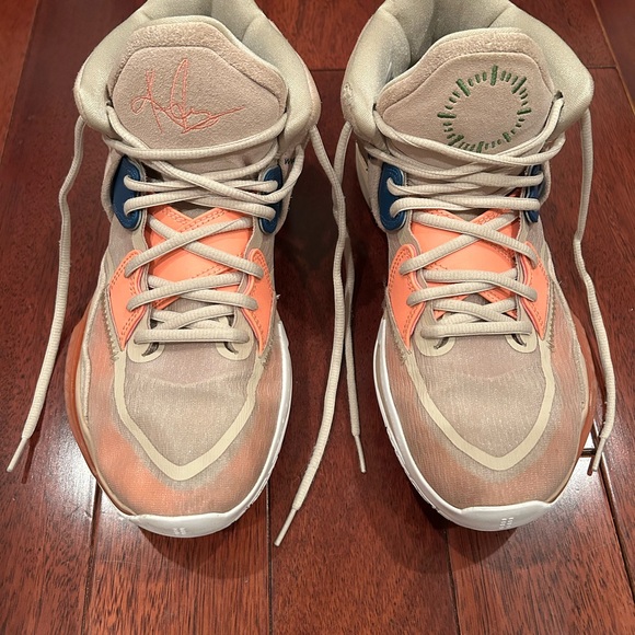 NIKE KYRIE Infinity Mother Nature Father Time EP8 Floral Men Basketball Sz 10.5 - Picture 3 of 8